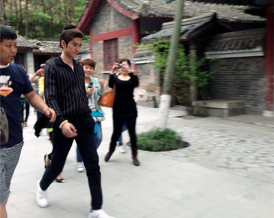 横店影视城景点介绍_横店劳模女明星_横店影视城旅游攻略