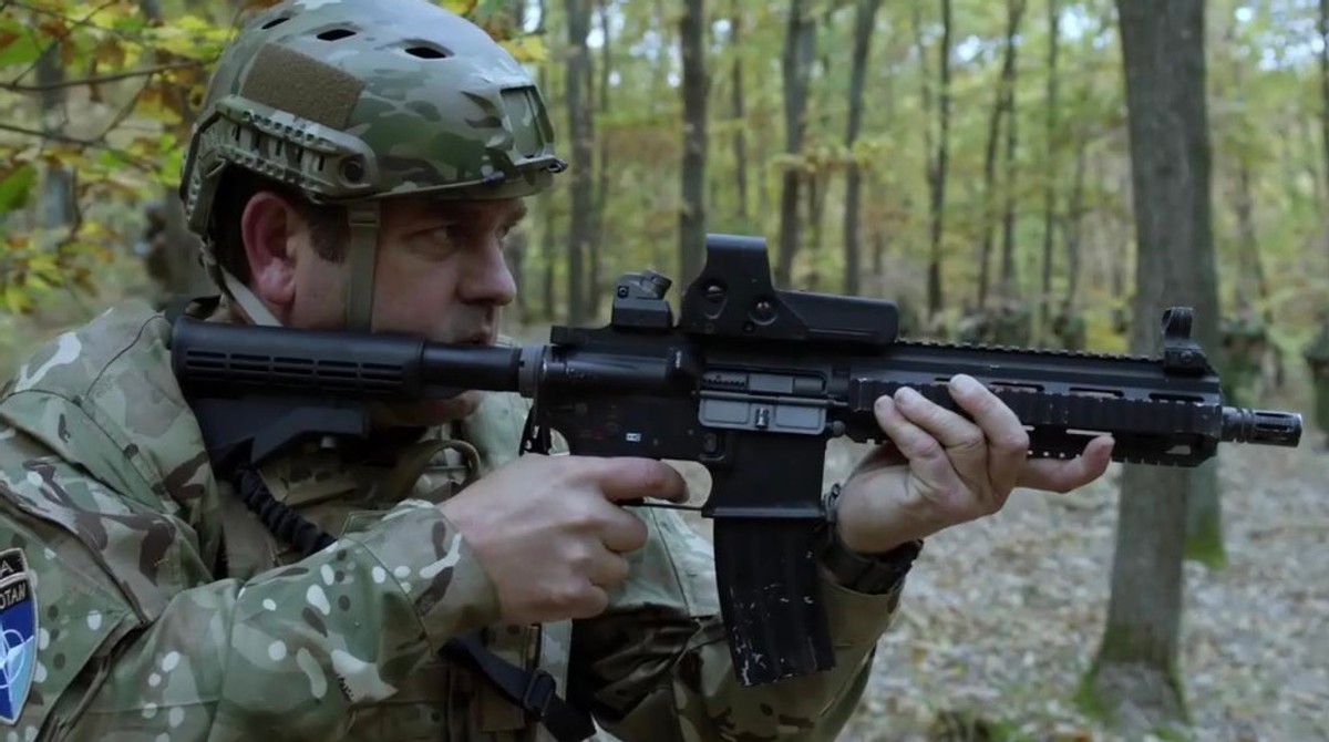 冷门高分欧美谍战剧_写实风格间谍剧推荐_欧美绝伦推理爱情片