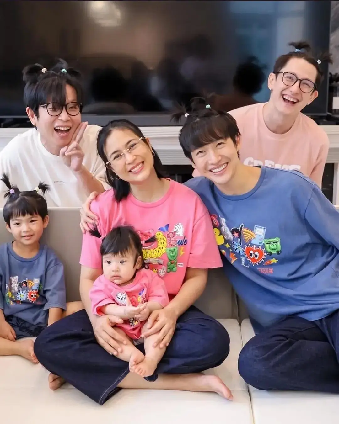 泰国明星因戏生情 婚姻故事_泰国娱乐圈明星夫妻 真实爱情_娱乐圈文情侣节目